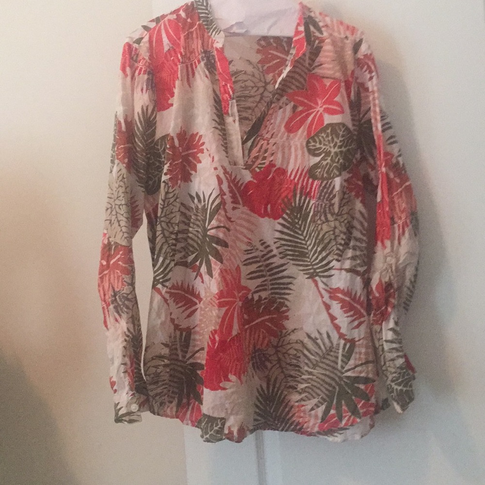 Floral print blouse